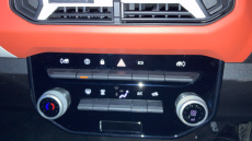 Dacia Spring 27kWh Expression 65 48kW 5dr Auto Electric Hatchback